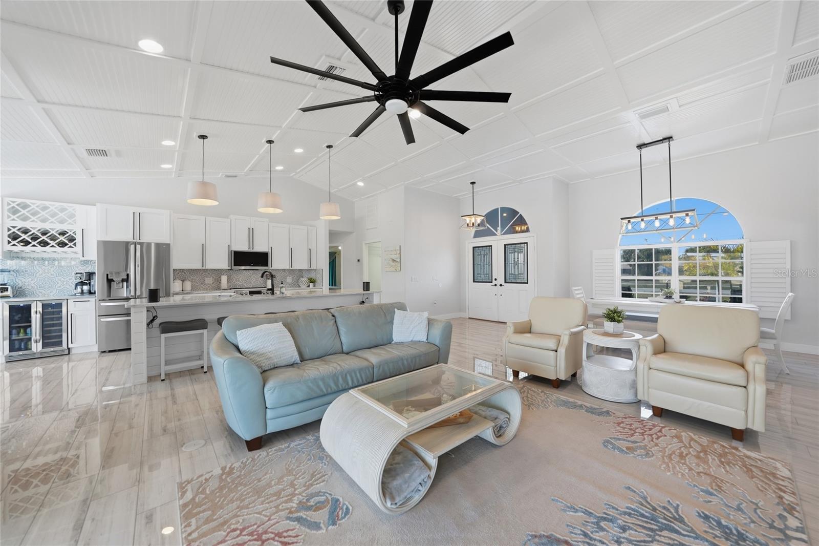 600 Royal Poinciana, FL