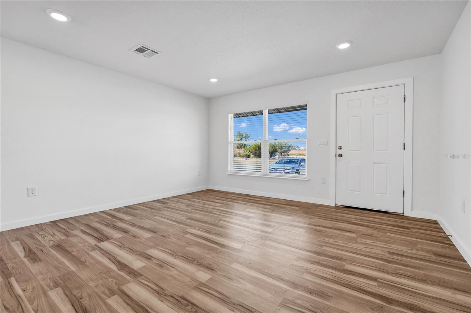 701 Claude Holmes Sr Avenue, FL