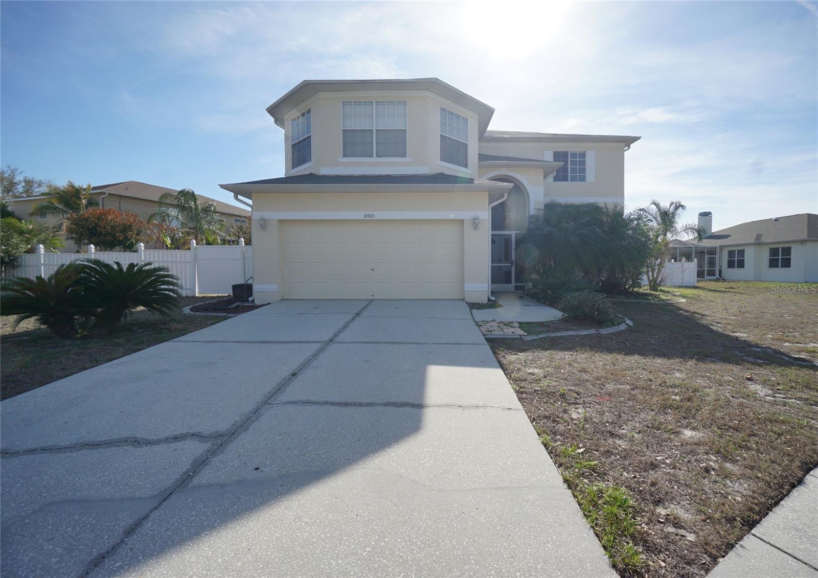 10905 Capstan Lake Drive, FL