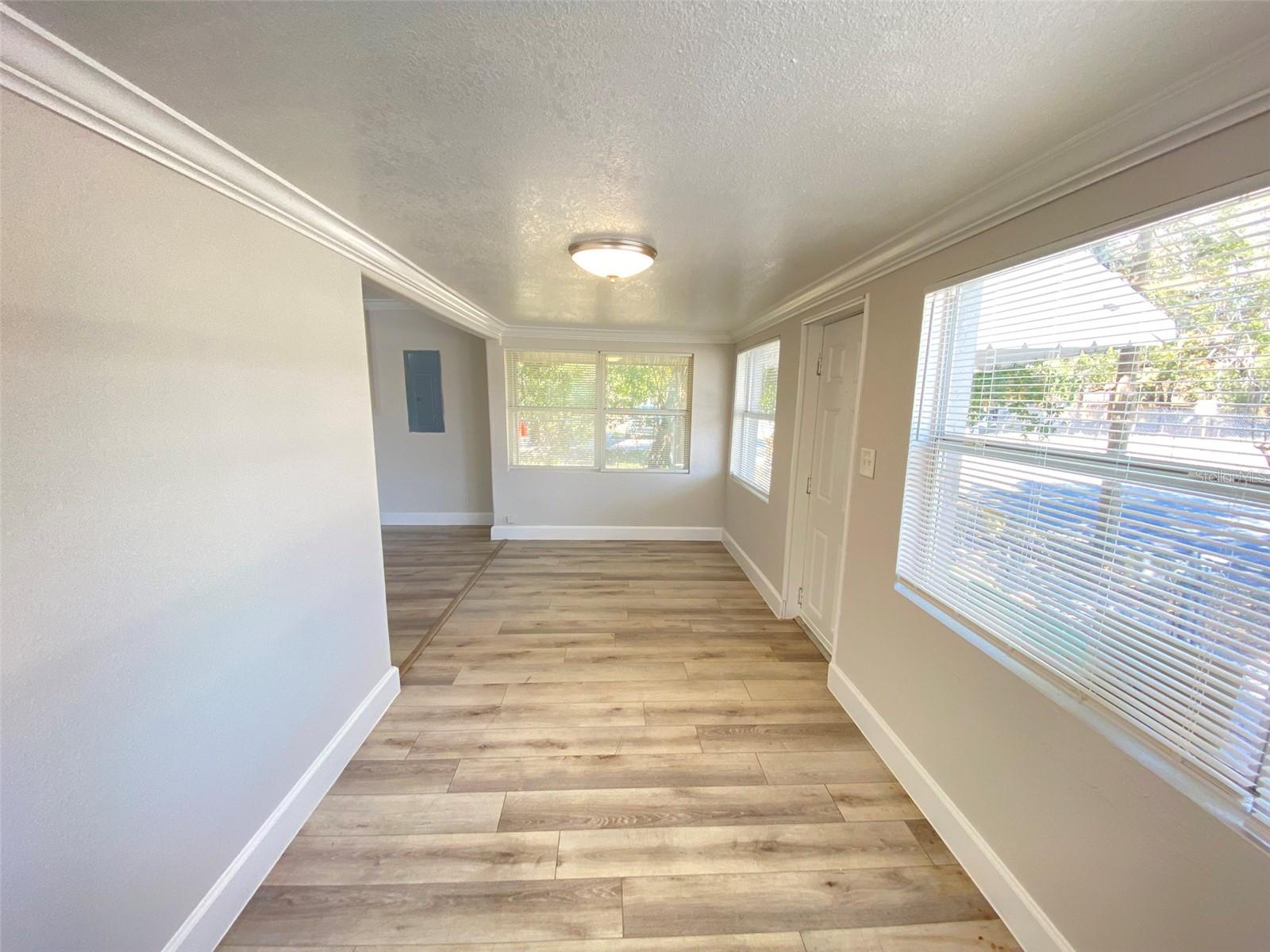 812 Livingston Street, FL