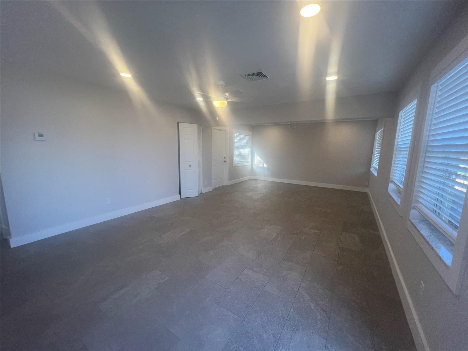 322 Lasayette Drive, FL