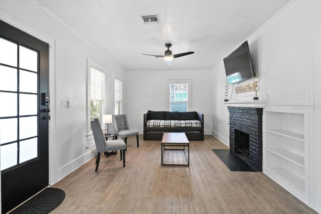 1829 Hollenbeck Drive, FL