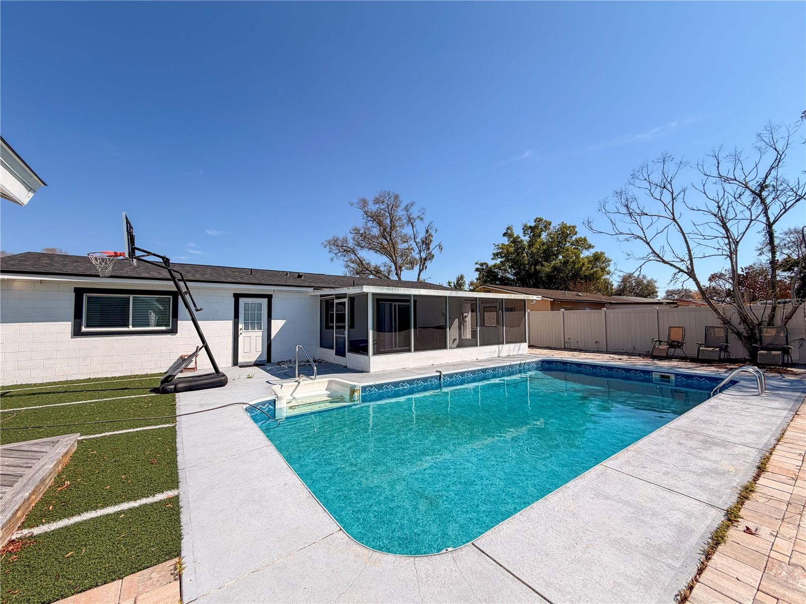 509 Clayton Circle, FL