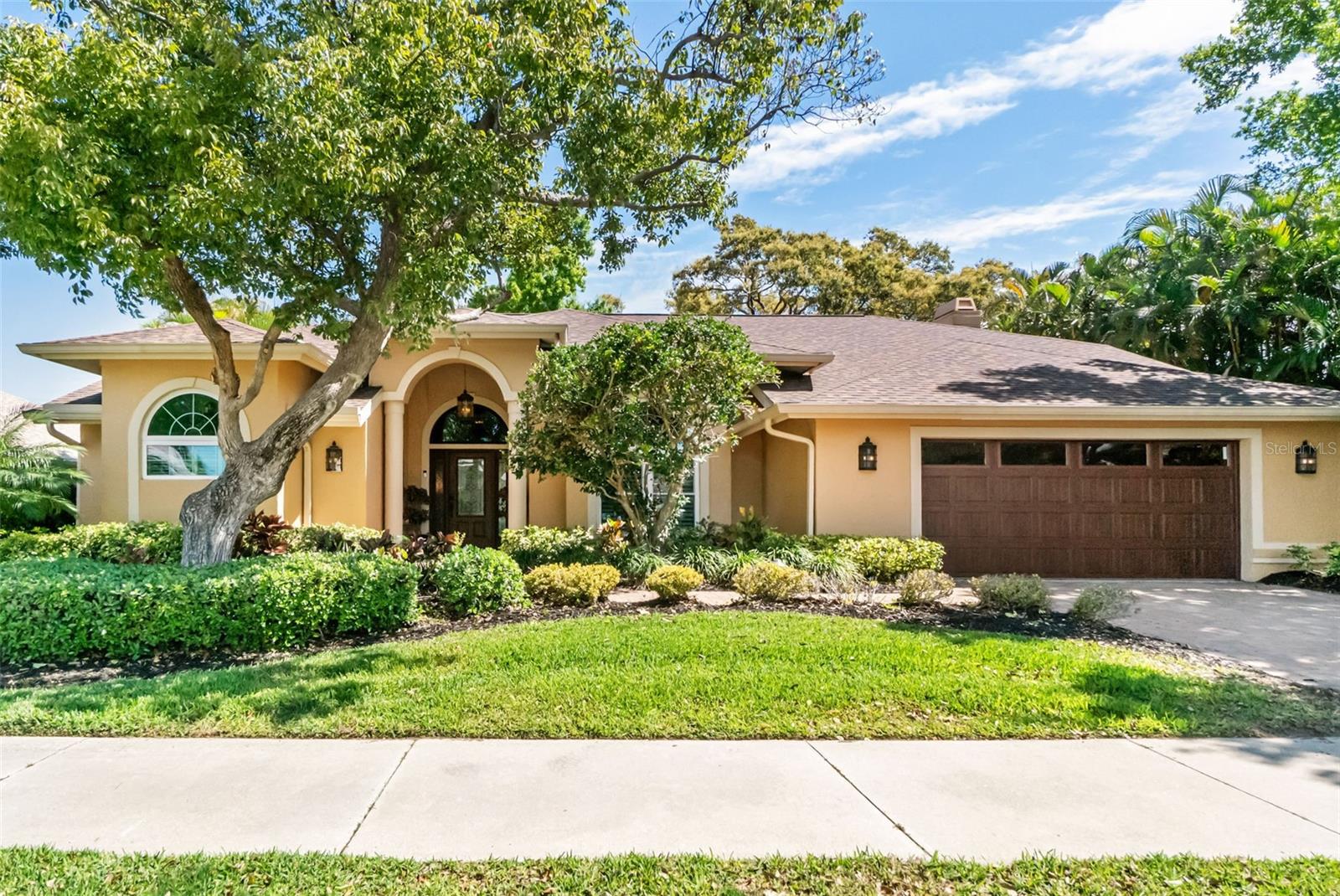 8309 Shadow Pine Way, FL
