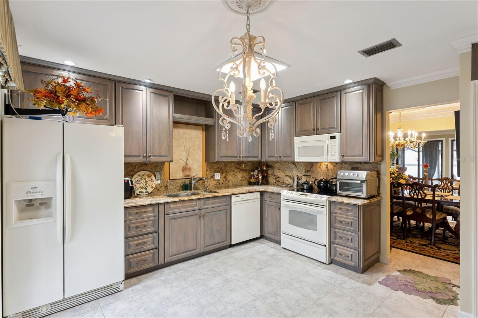 690 Lake Villas Drive, FL