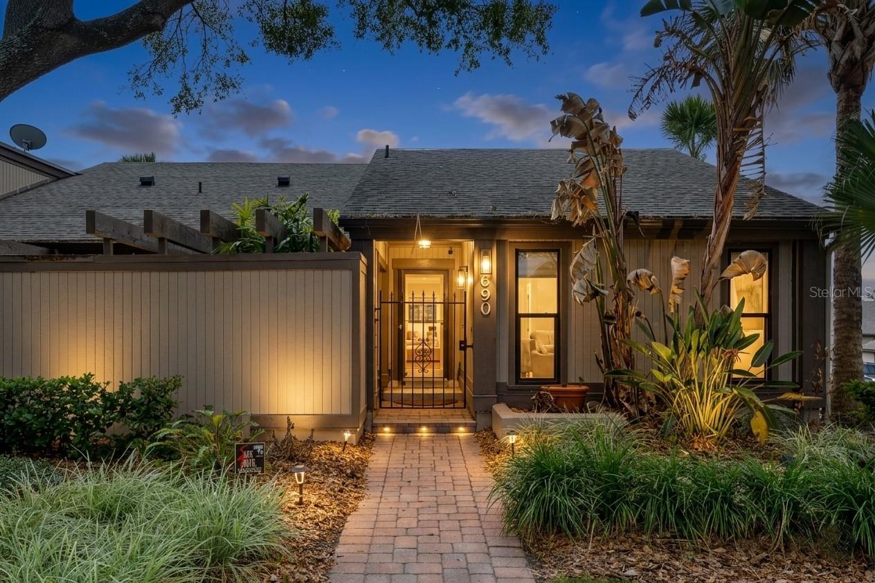 690 Lake Villas Drive, FL