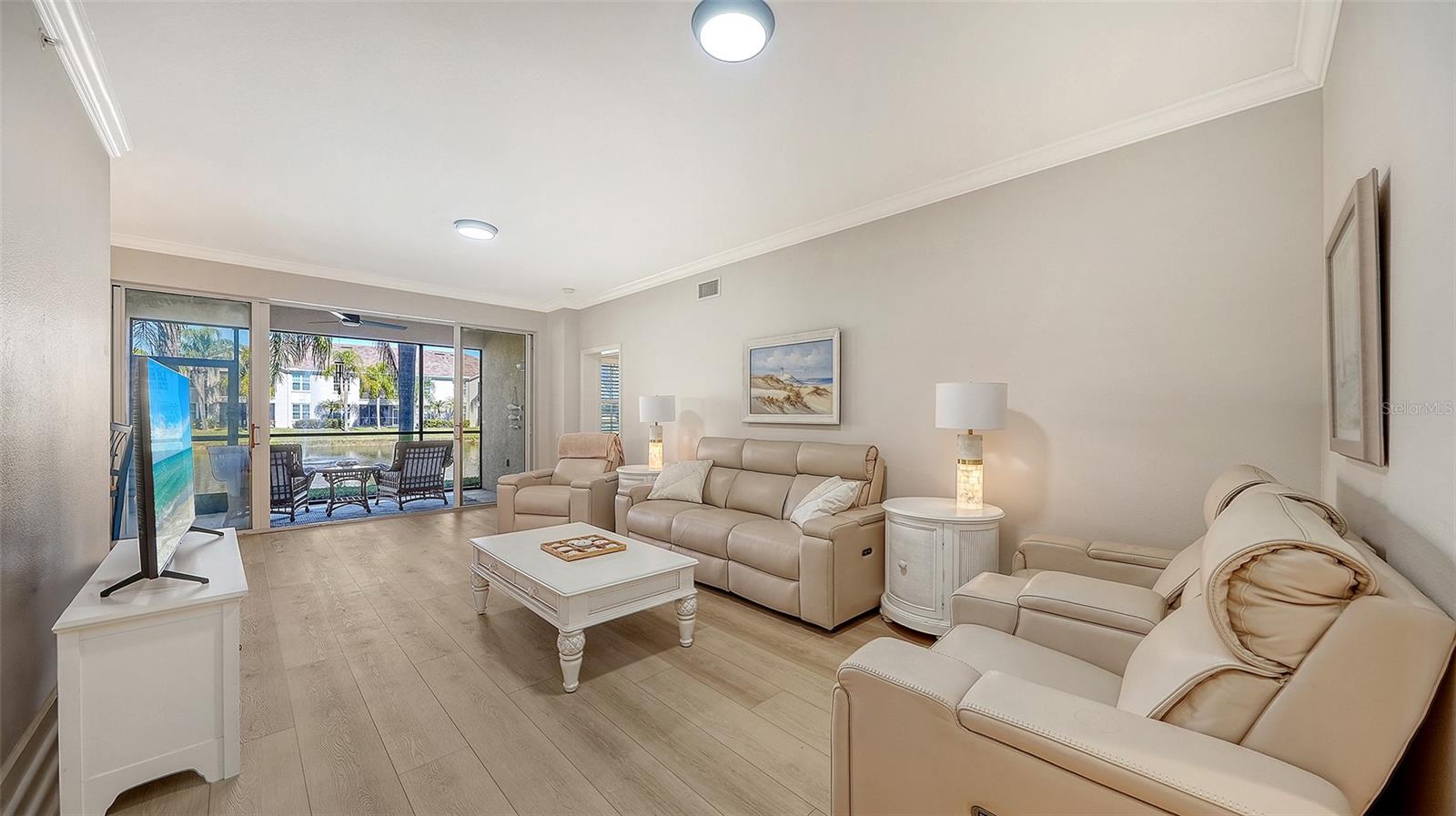 5235 Parisienne Place, FL
