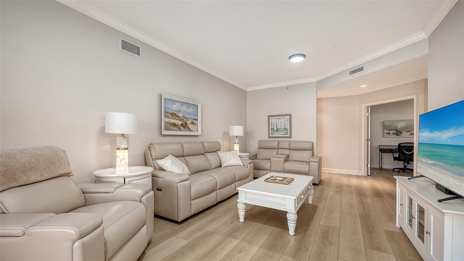 5235 Parisienne Place, FL