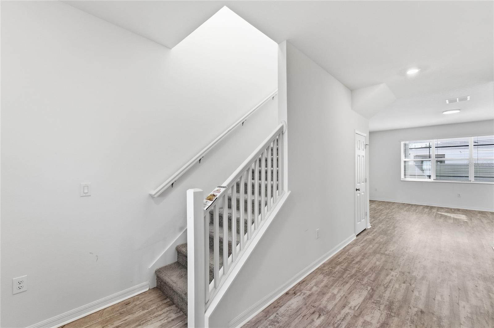 2739 Meadow Stream Way, FL