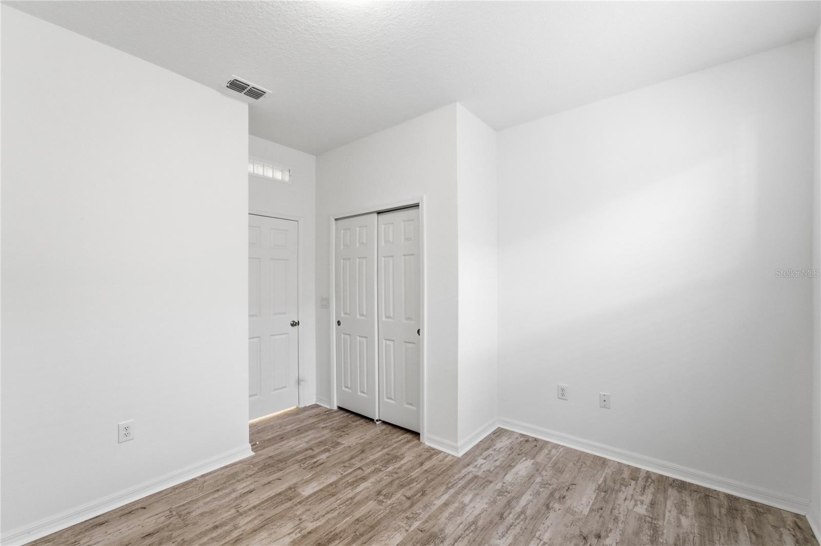 2739 Meadow Stream Way, FL