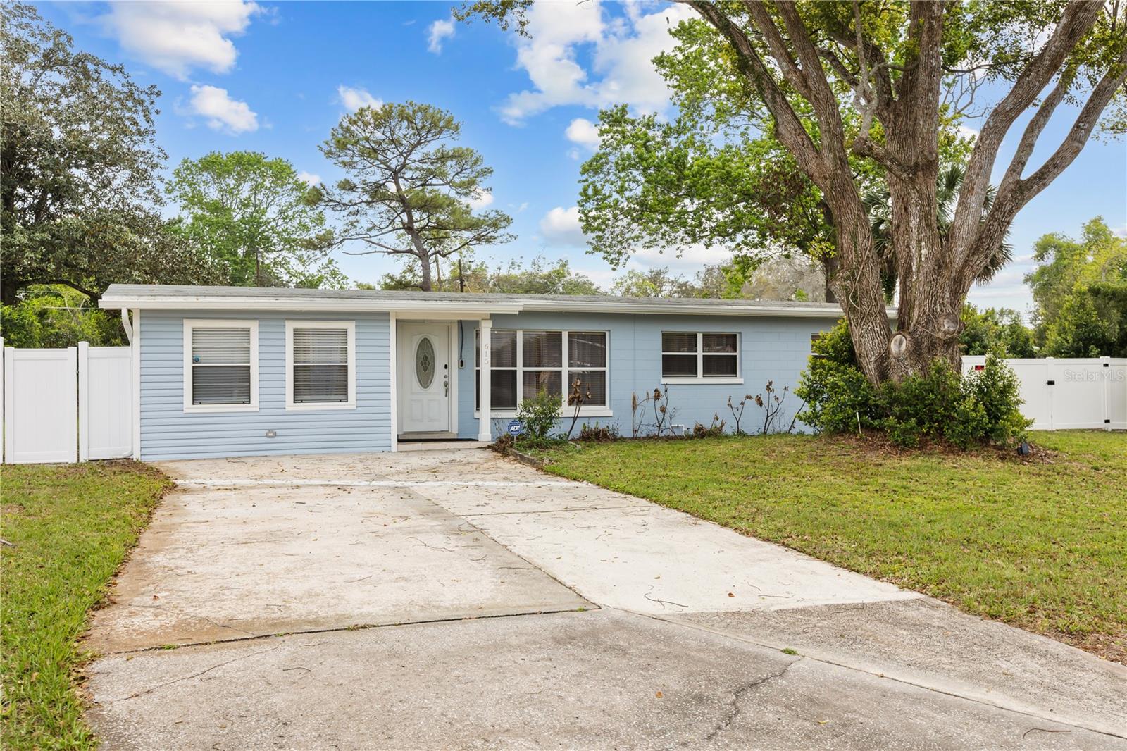 615 Mimosa Terrace, FL