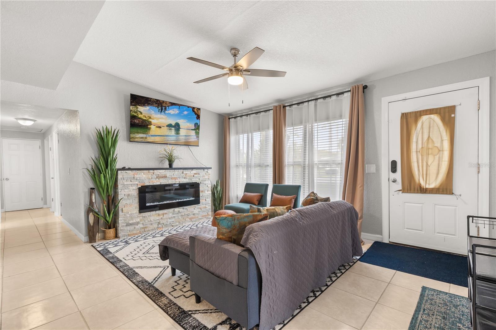 615 Mimosa Terrace, FL