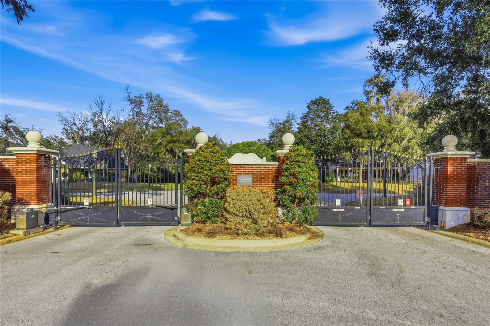 7 Saint Charles Place, FL