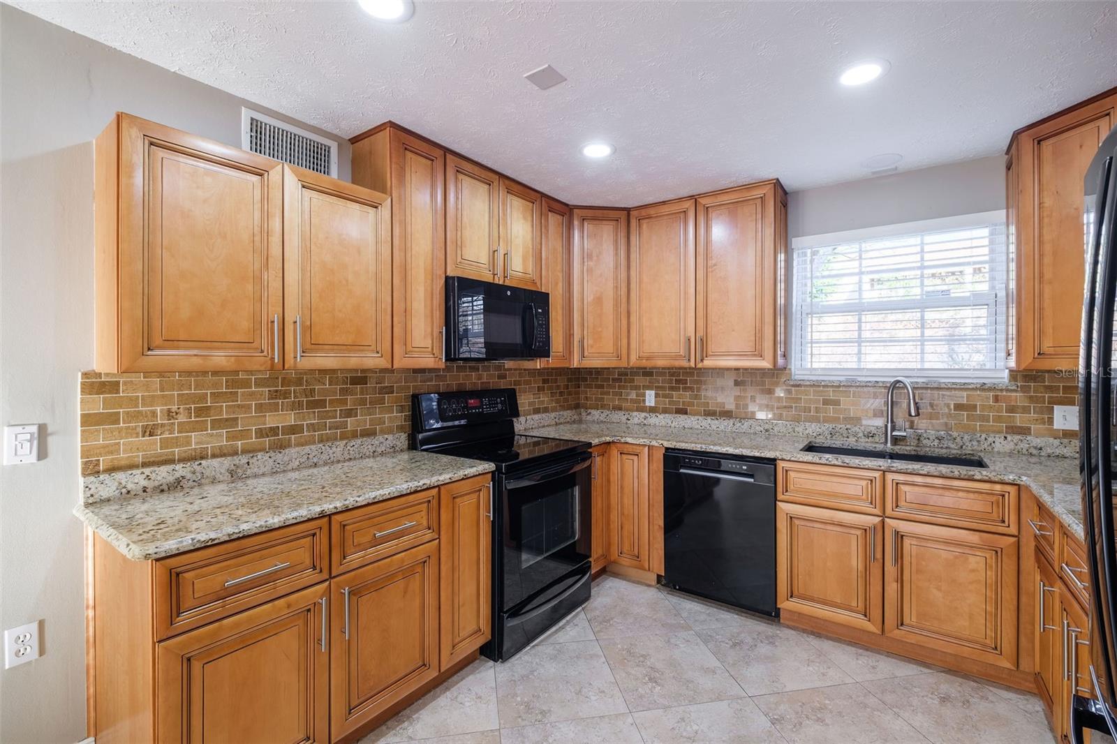 4388 Lake Underhill Road, FL