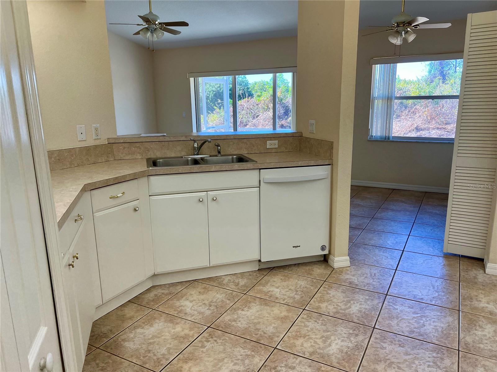 6795 David Boulevard, FL