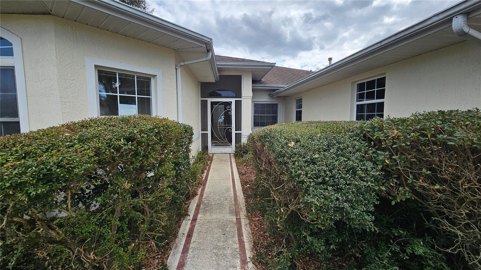 21516 Castle View Court, FL