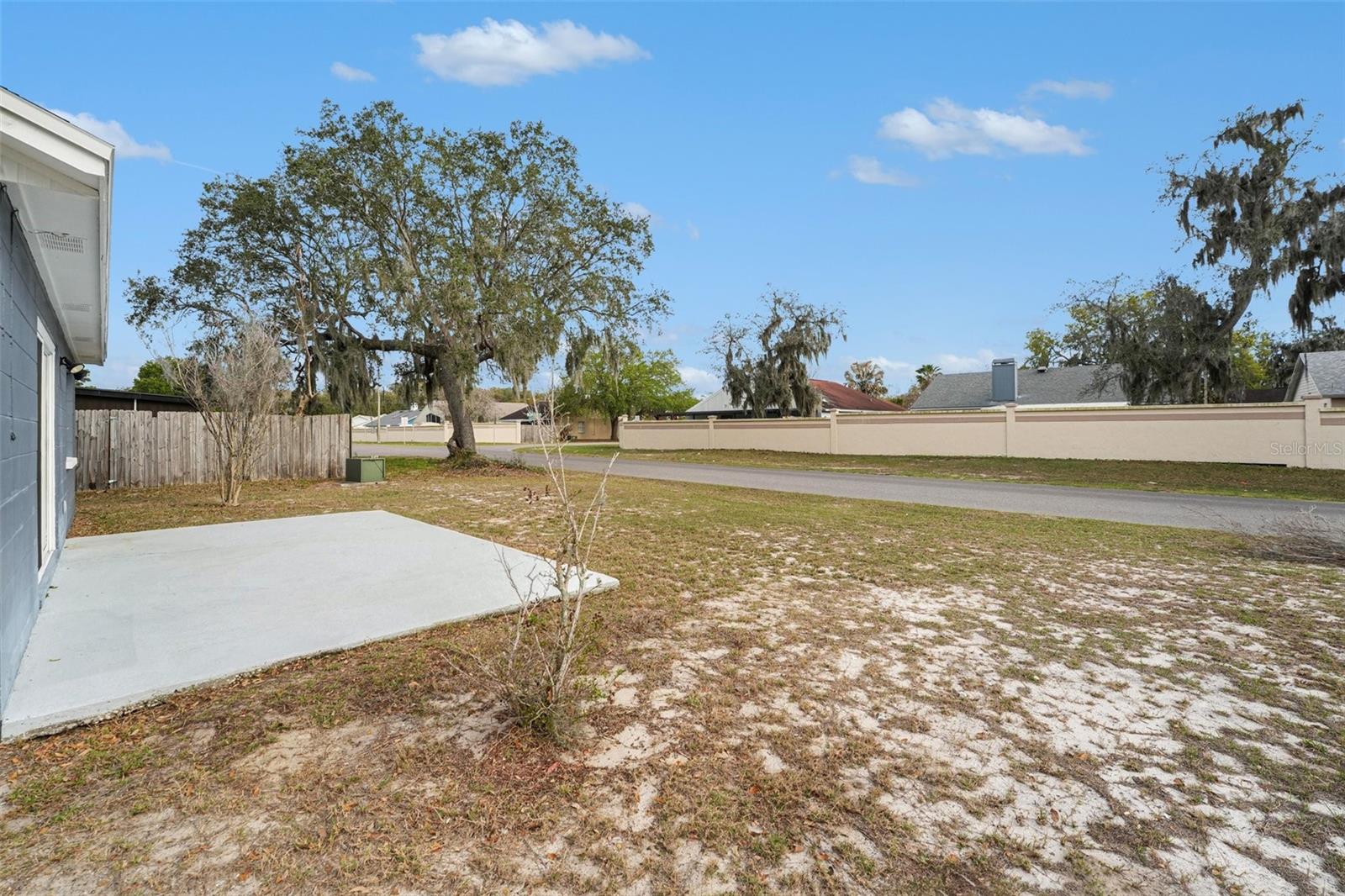 3339 Queens Cove Loop, FL