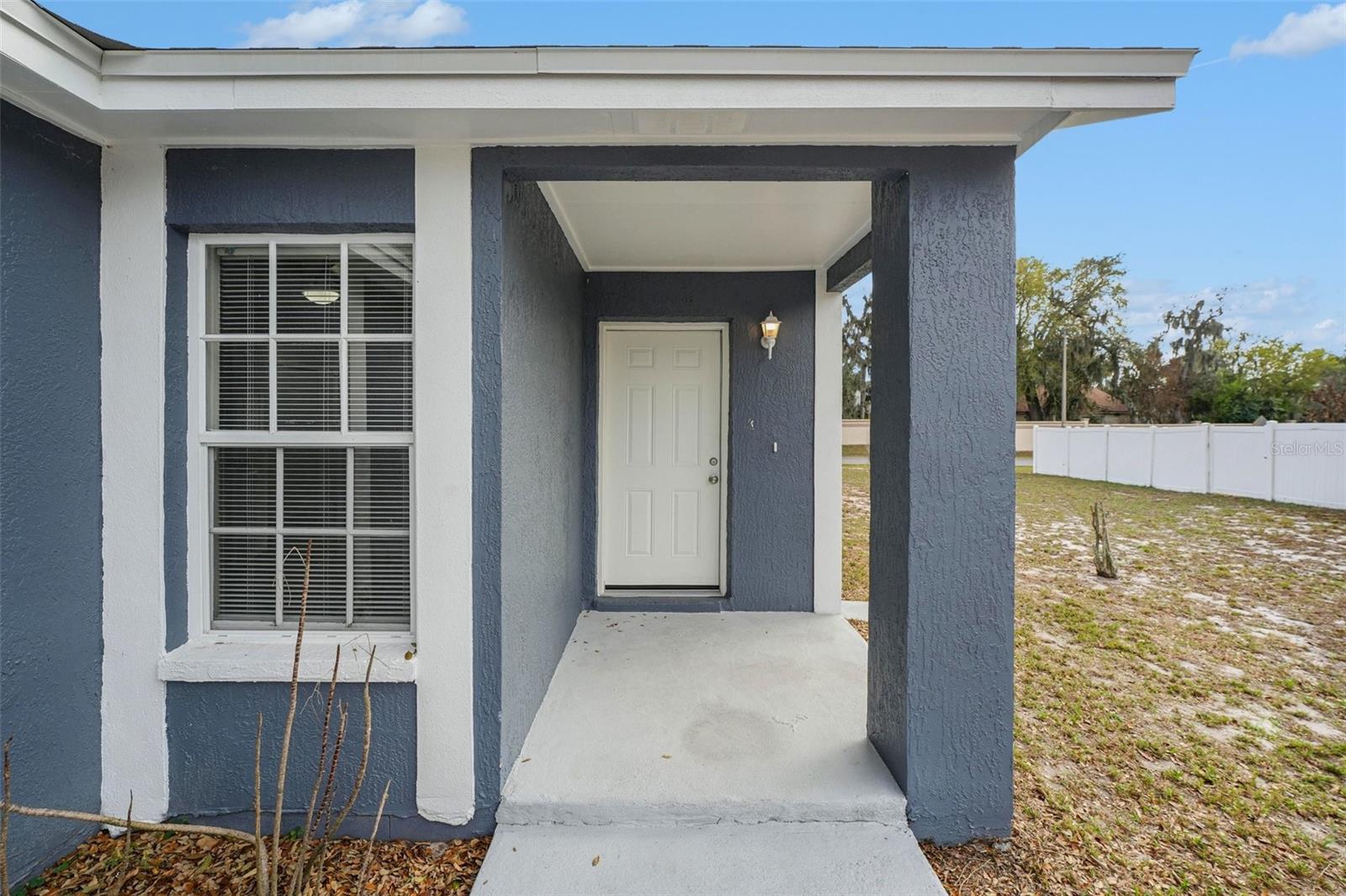 3339 Queens Cove Loop, FL