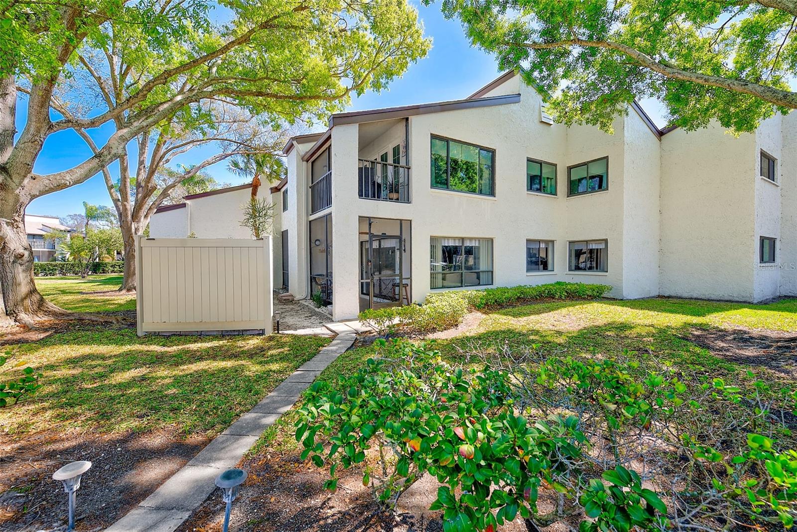 700 Starkey Road, FL