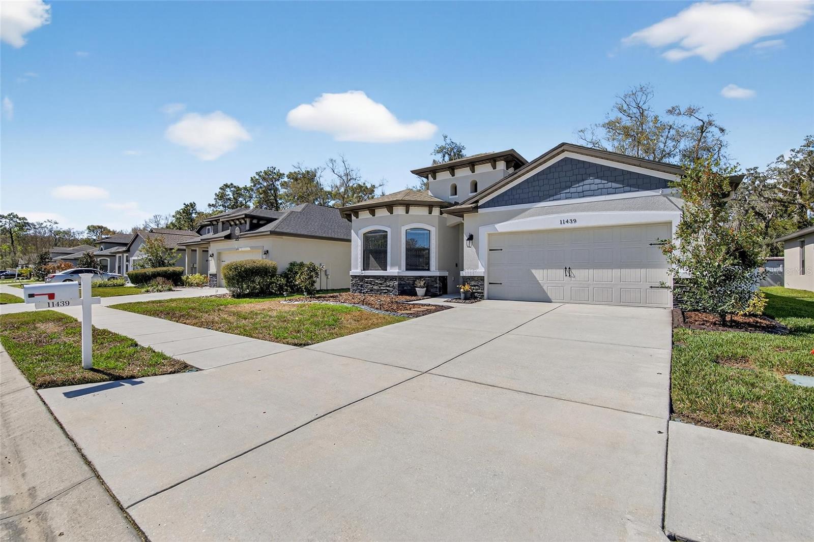 11439 Crowne Pointe Street, FL