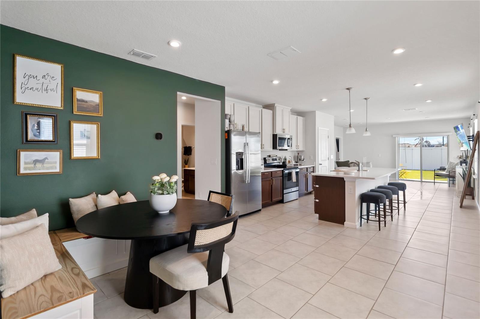1528 Eucalyptus Way, FL