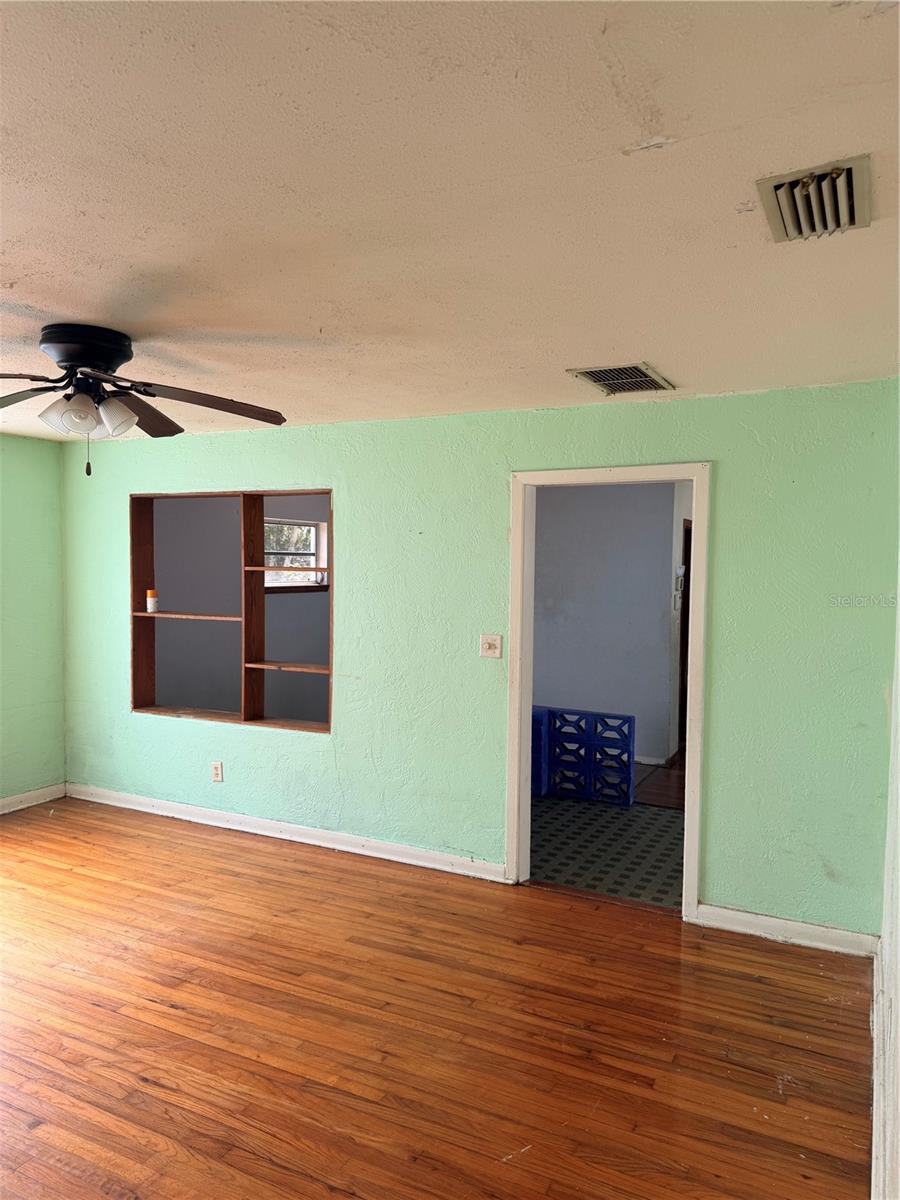 1129 Holly Avenue, FL