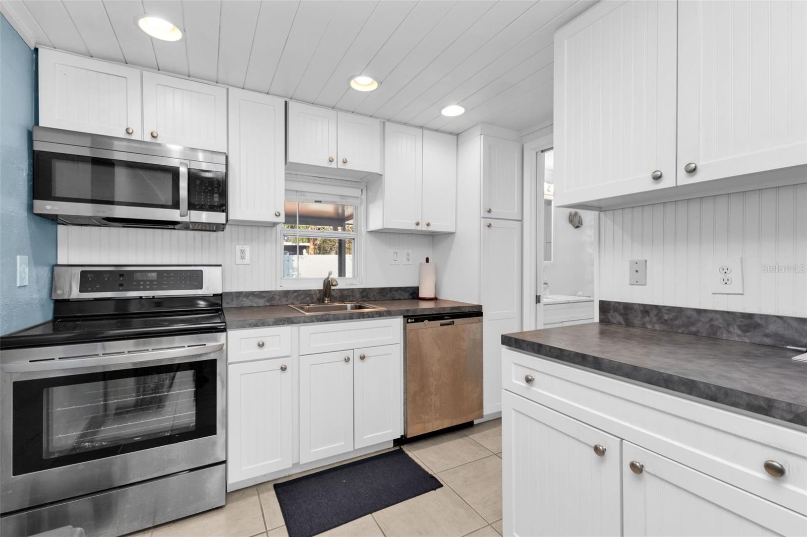 3215 Park Drive, FL