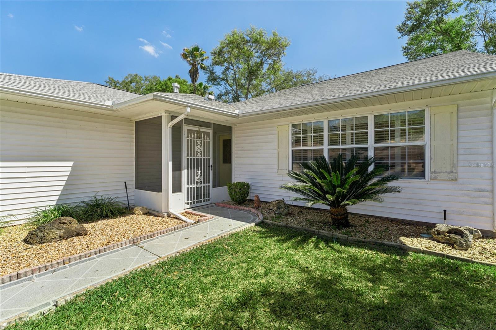 27217 Racquet Circle, FL