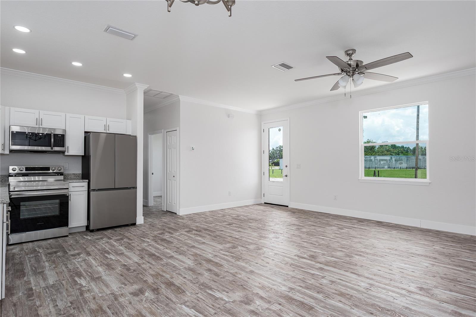 1515 2nd Avenue, FL