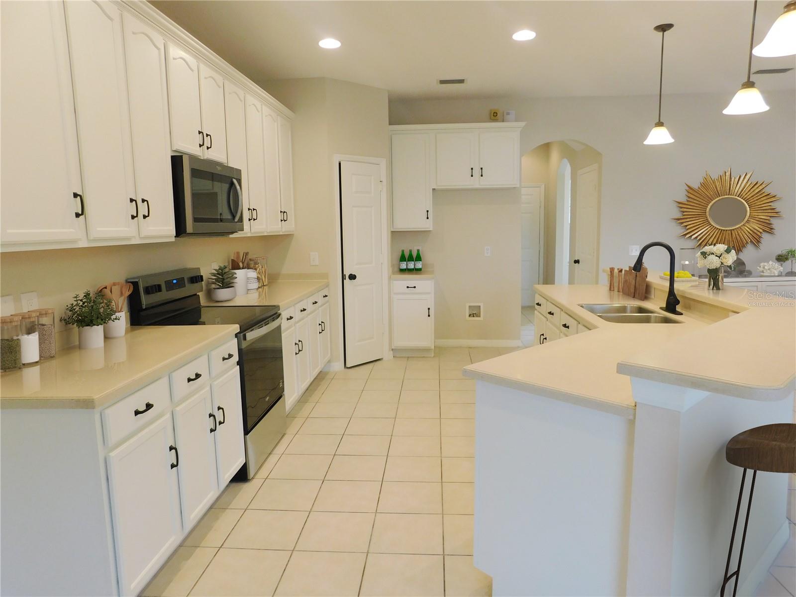 12902 Cattail Shore Lane, FL
