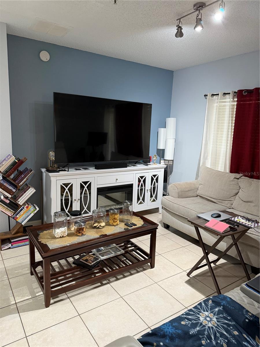2048 Cypress Bay Boulevard, FL