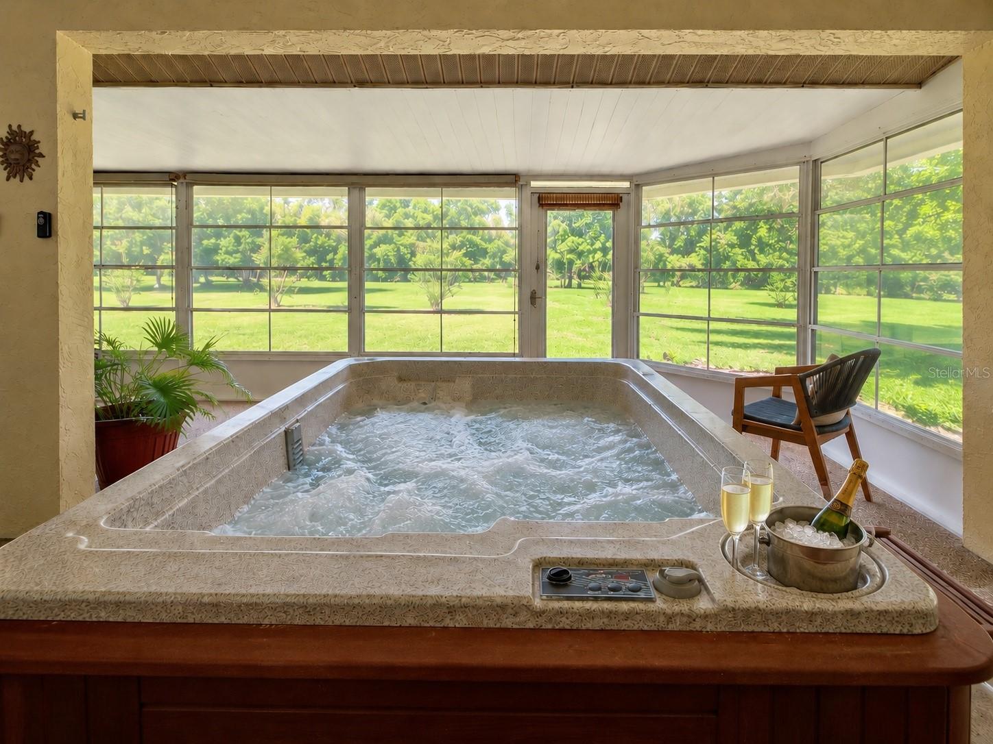 84 Country Club Drive, FL