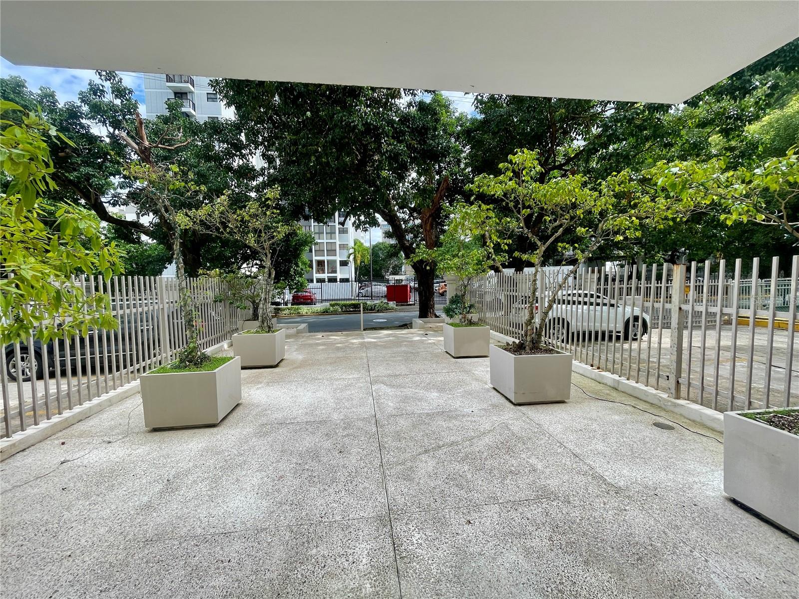 76 Kings Court, PR