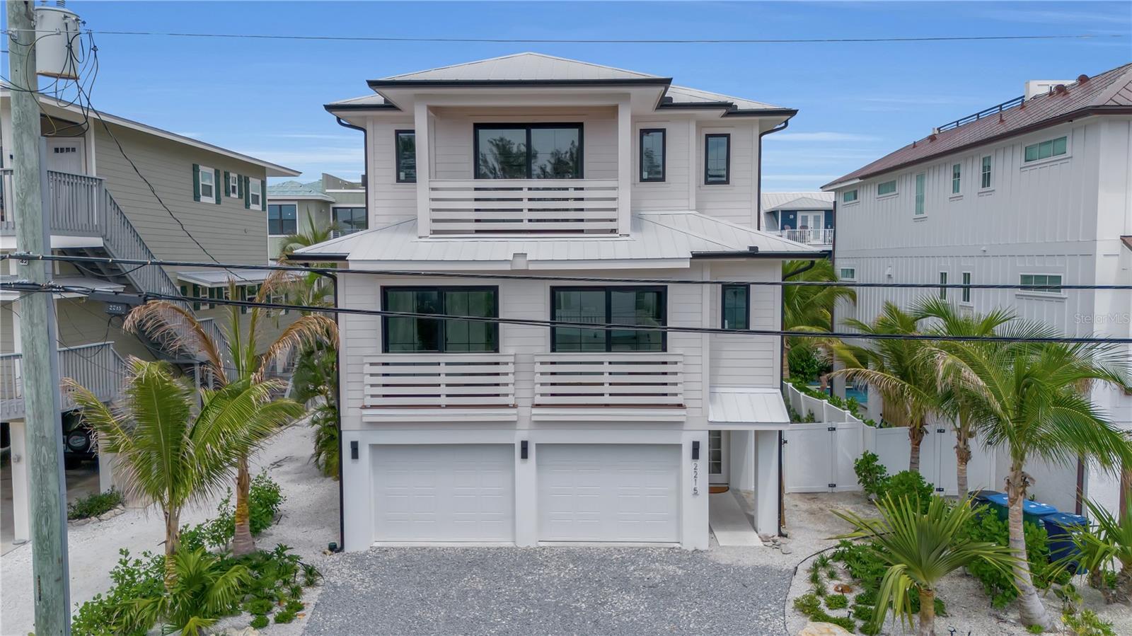 2215 Avenue C, FL