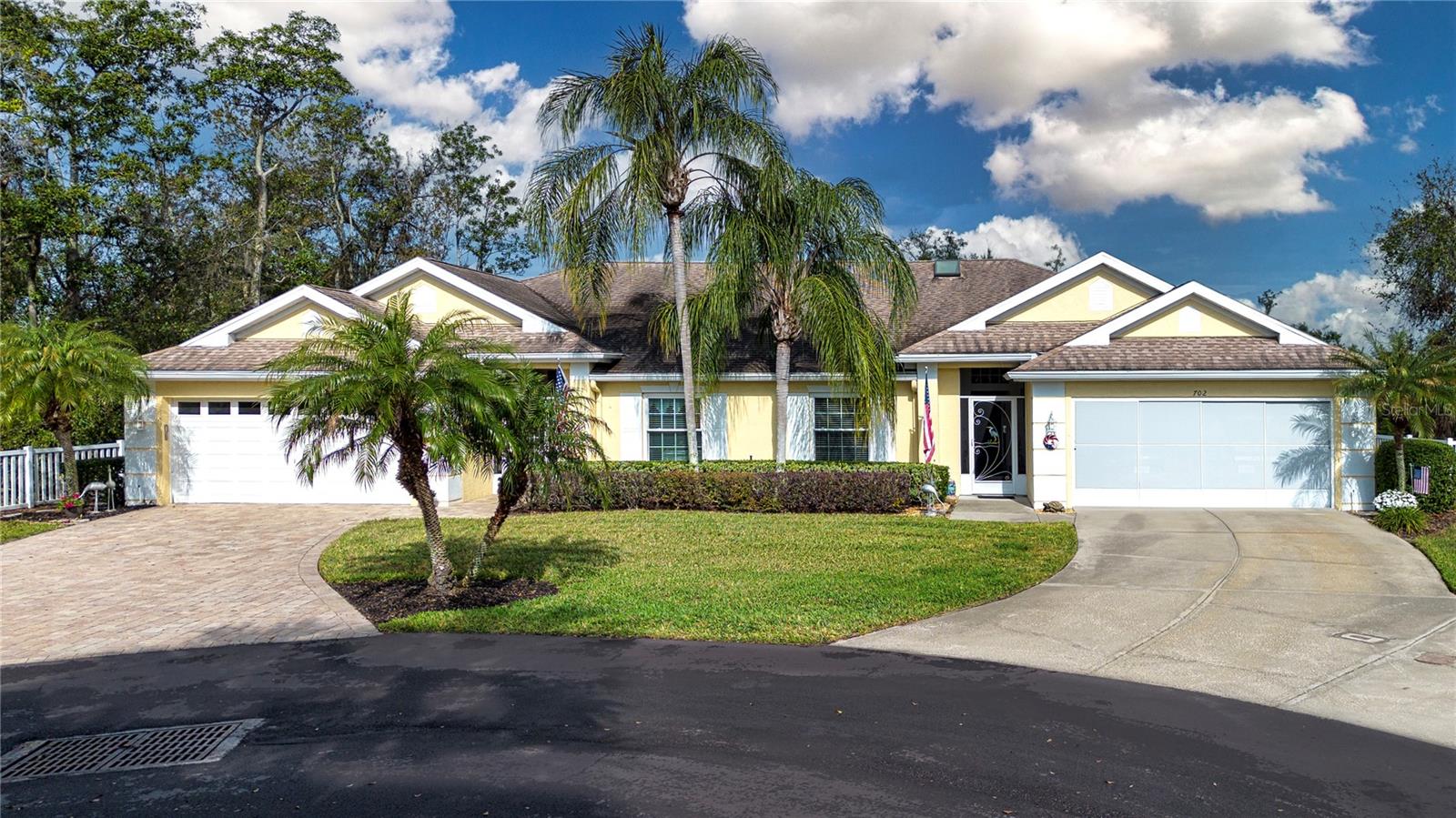 702 Staffordshire Lane, FL