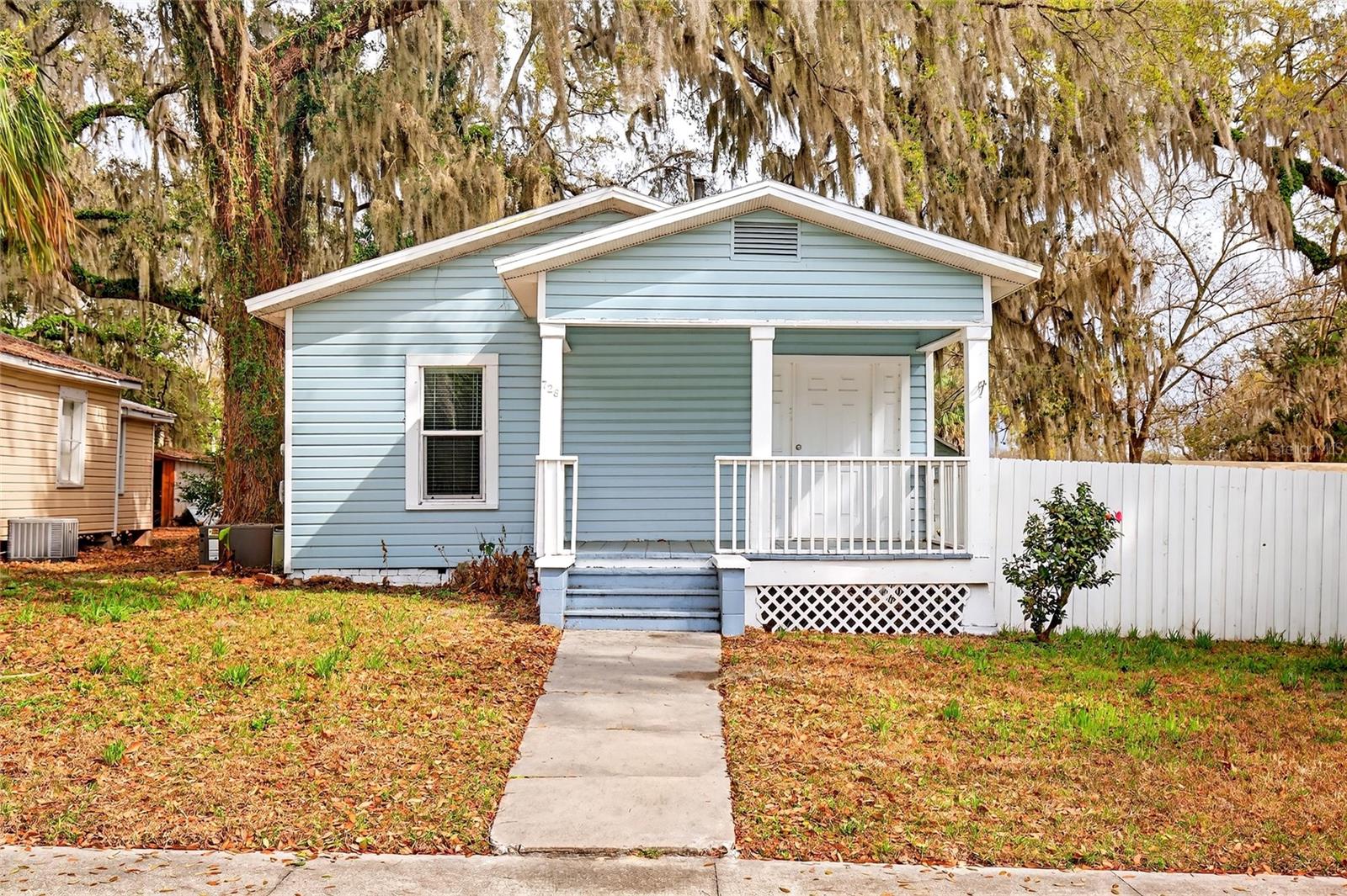 728 Mckenzie Street, FL