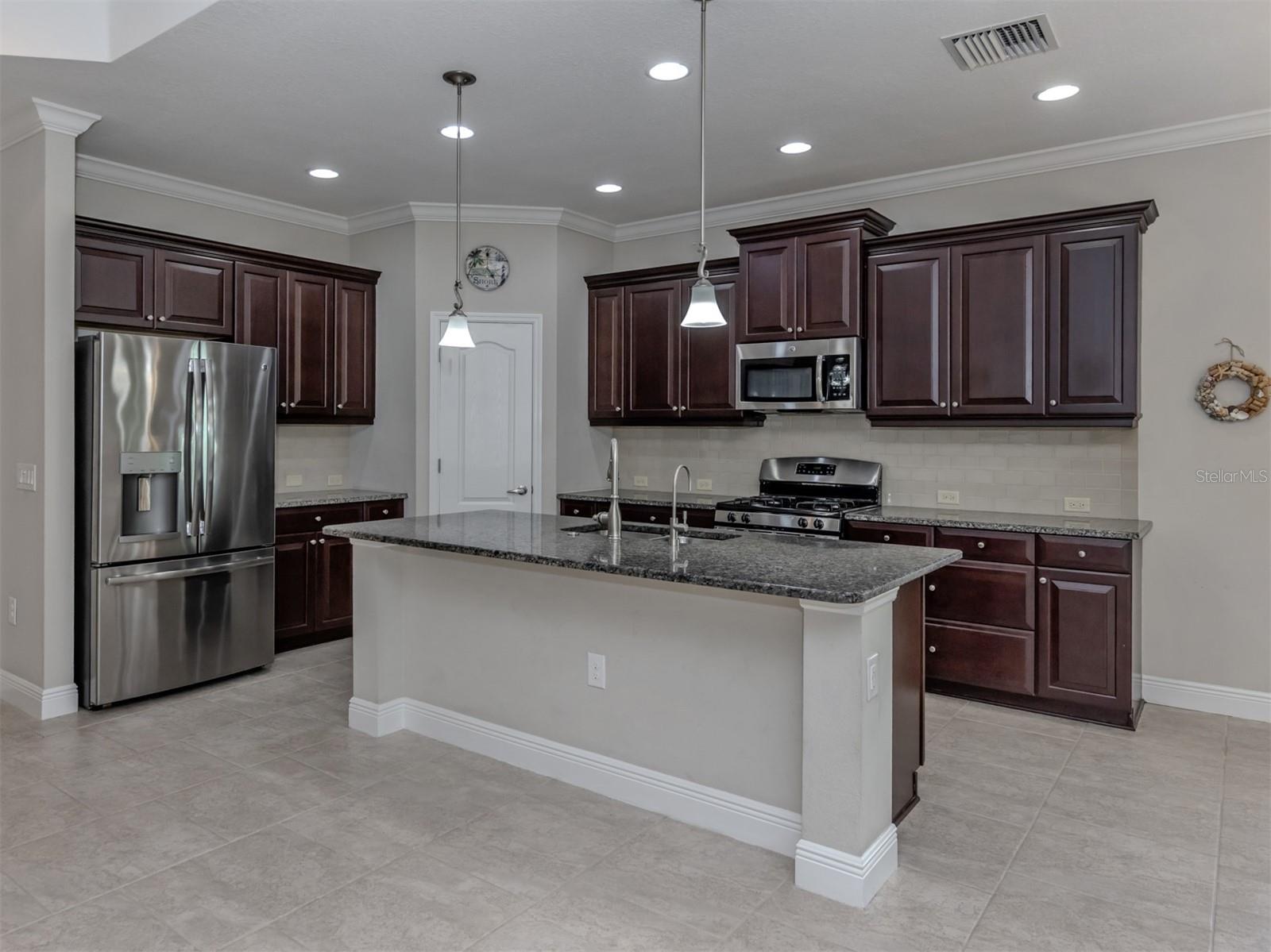 12240 Stuart Drive, FL