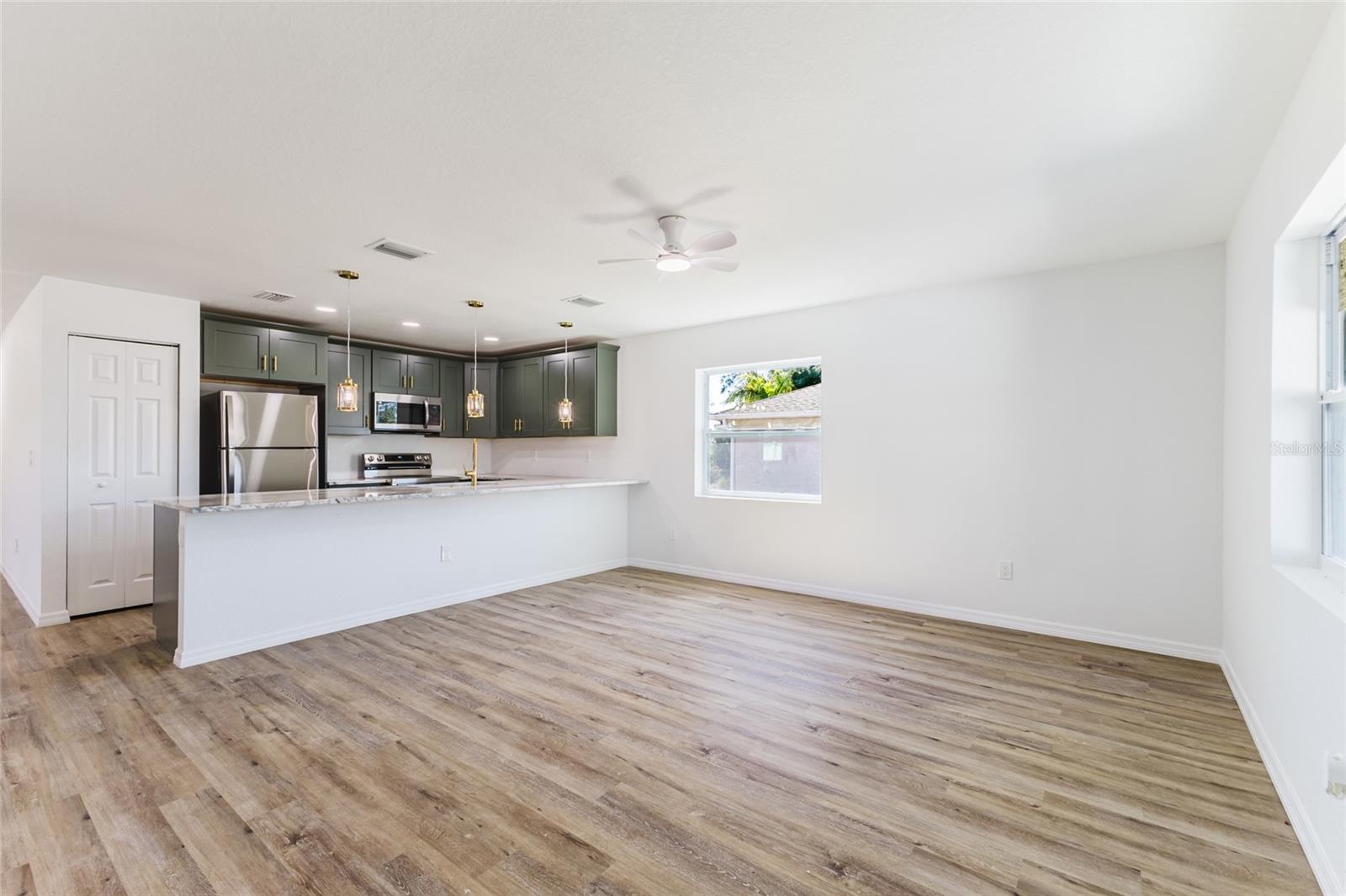 6254 Spinnaker Boulevard, FL