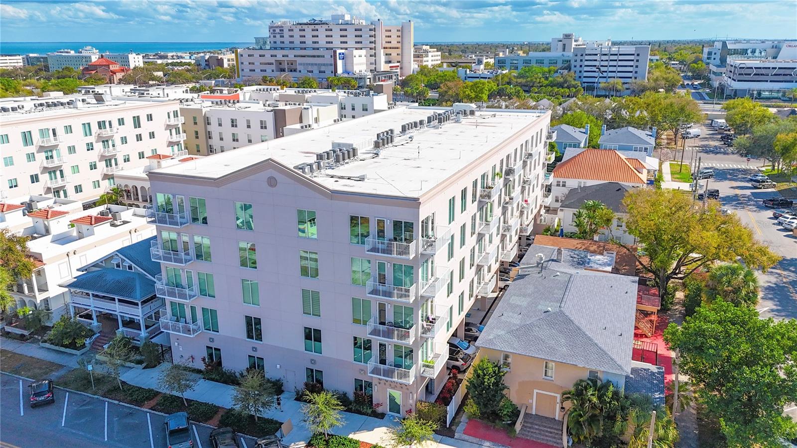 644 3rd Avenue, FL