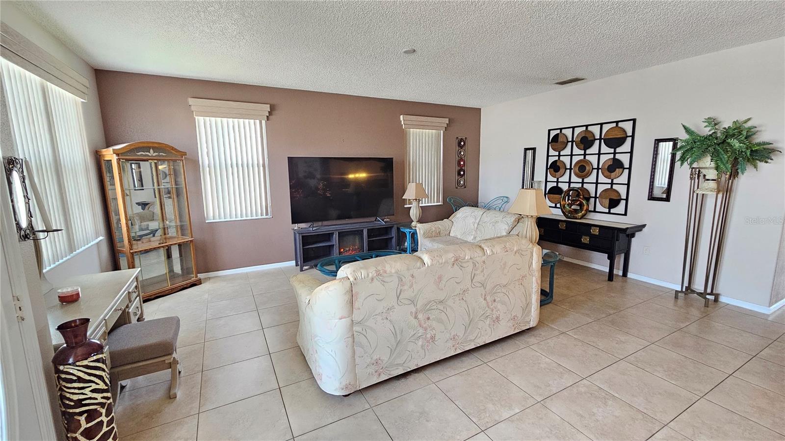 543 Terranova Circle, FL