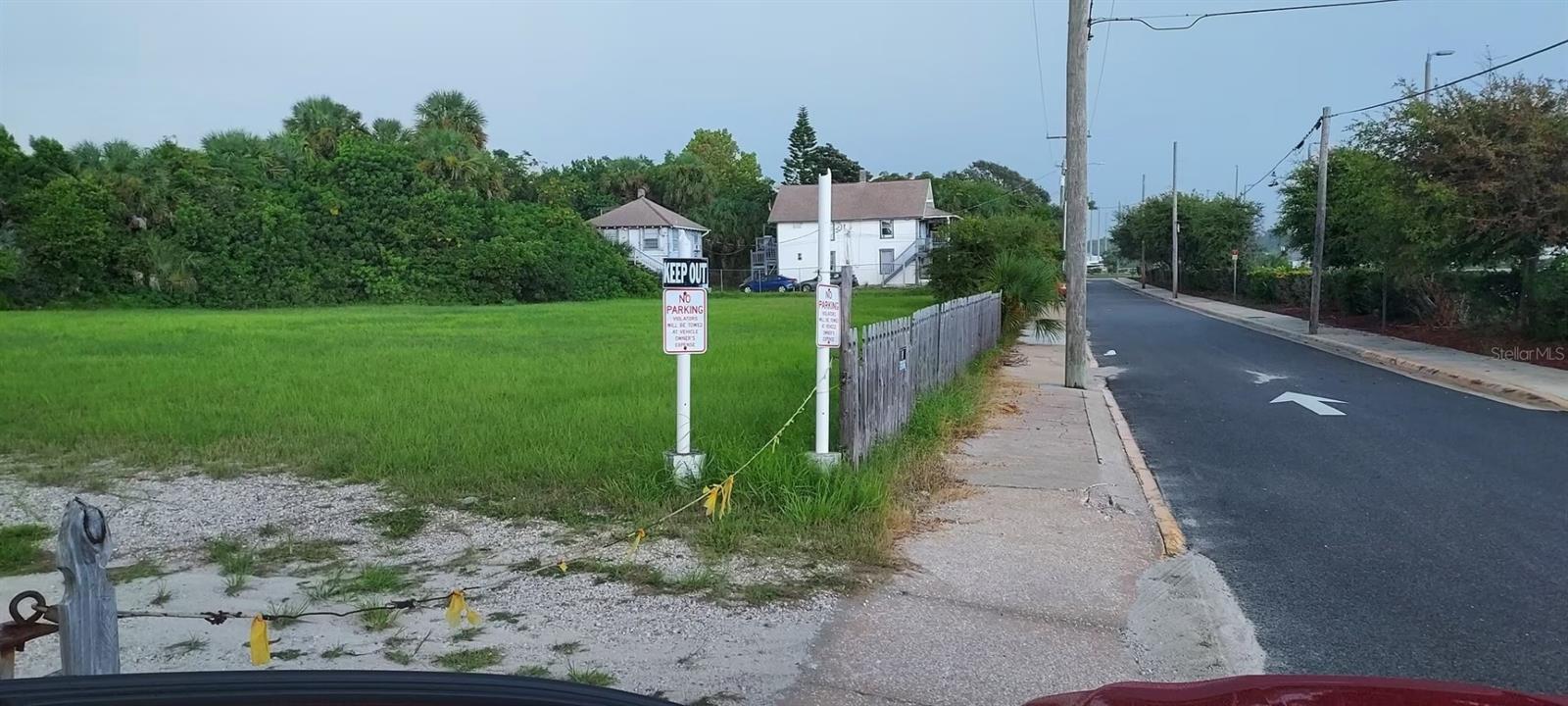 11 Hollywood Avenue, FL