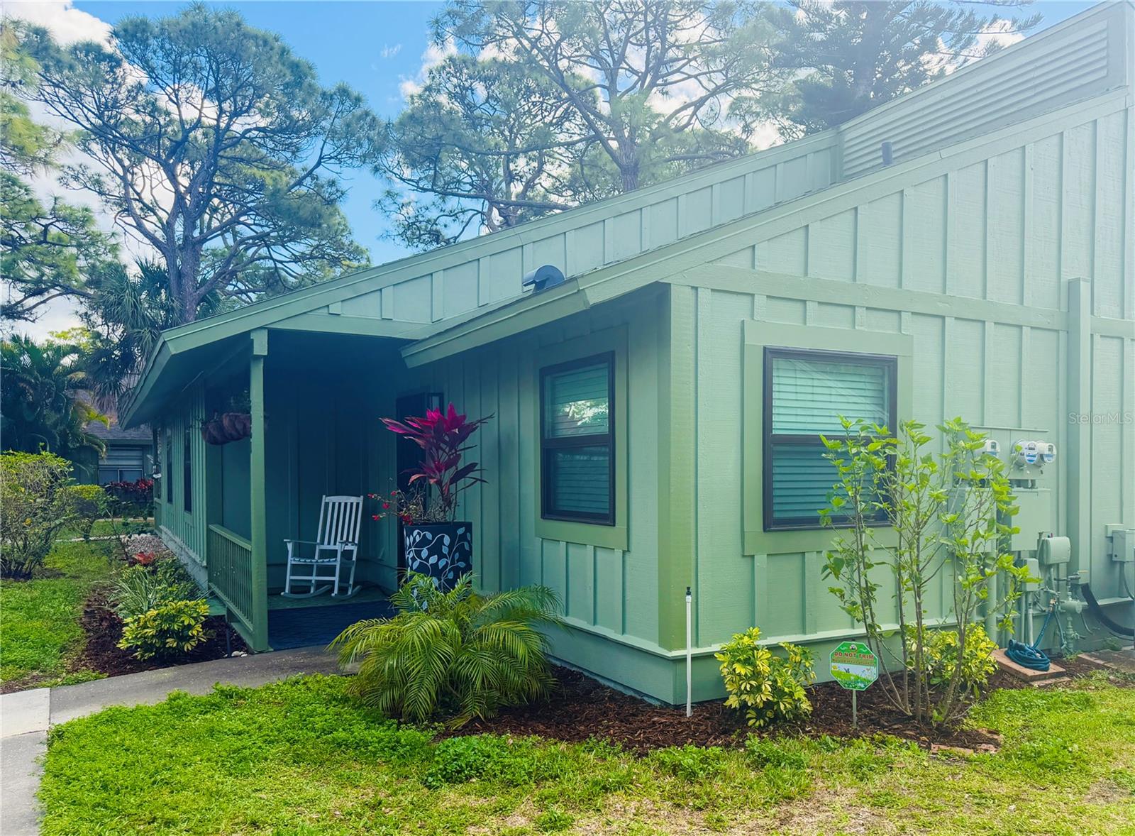 5061 Barrington Circle, FL