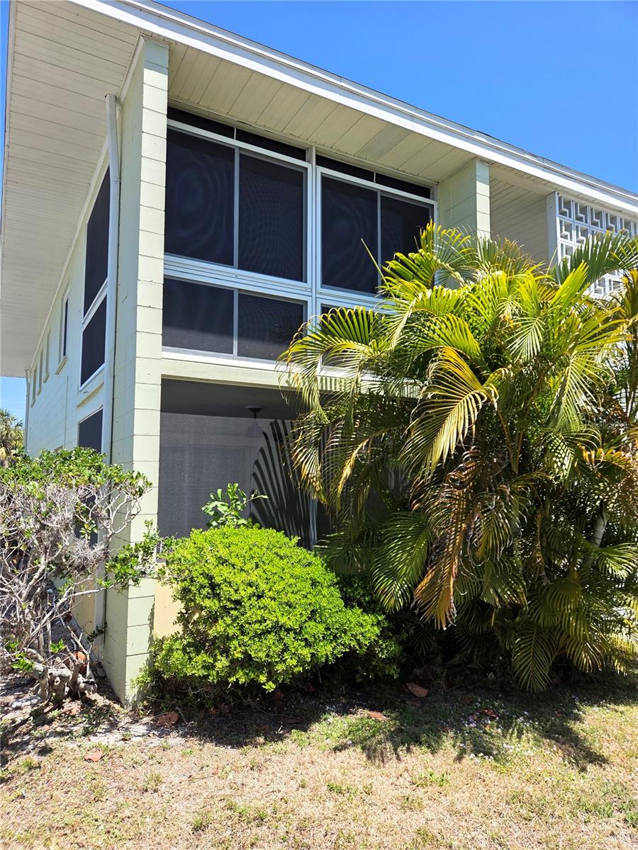 10215 Manatee Avenue, FL