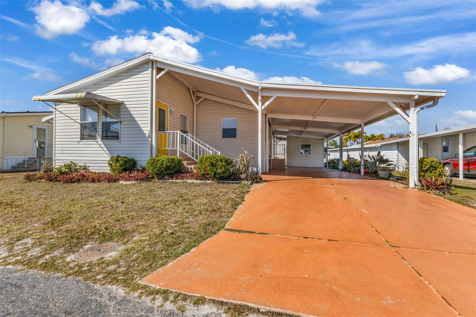1000 Kings Highway, FL