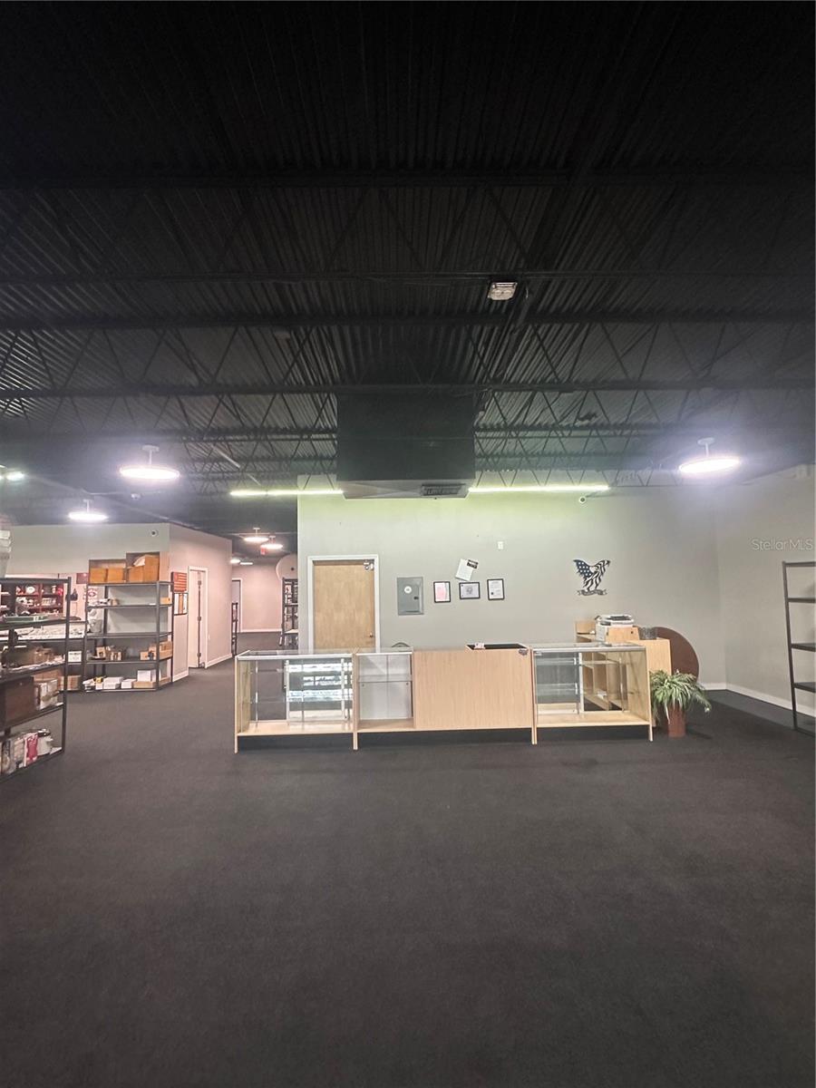 2252 Tamiami Trail, FL