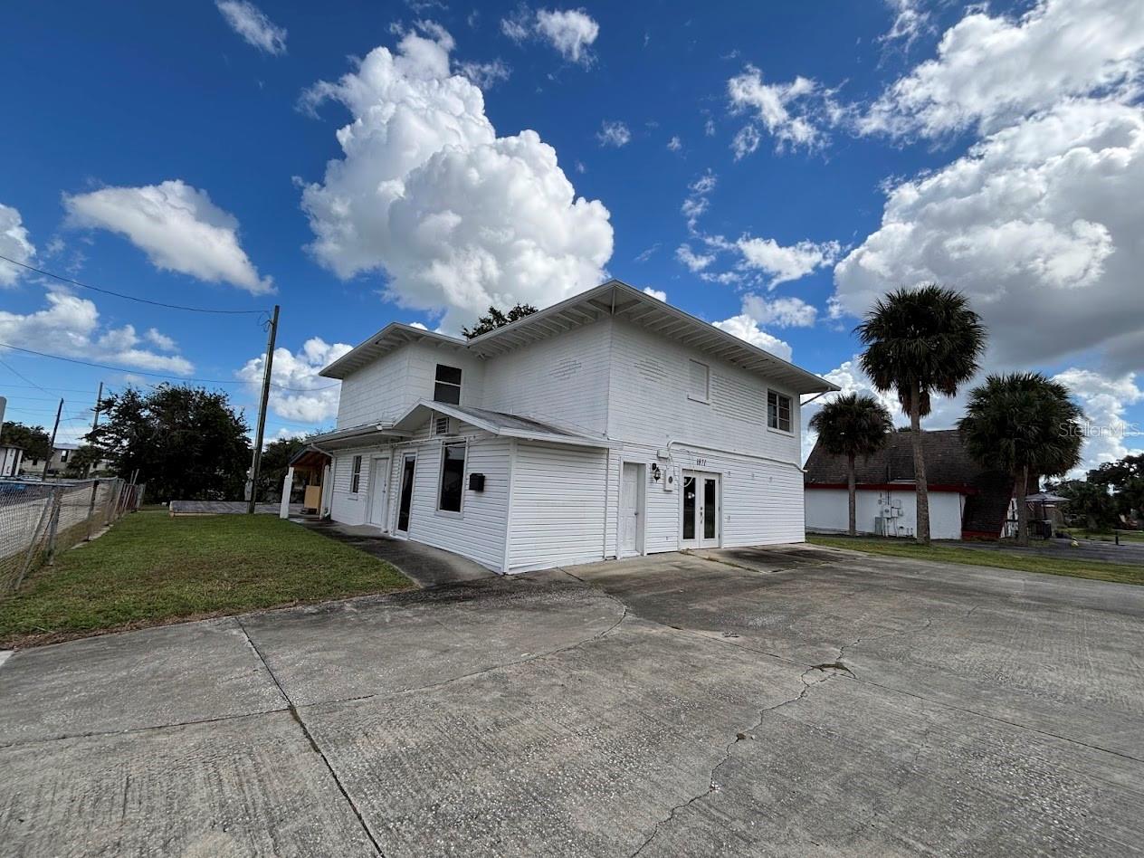 1871 Ridgewood Avenue, FL