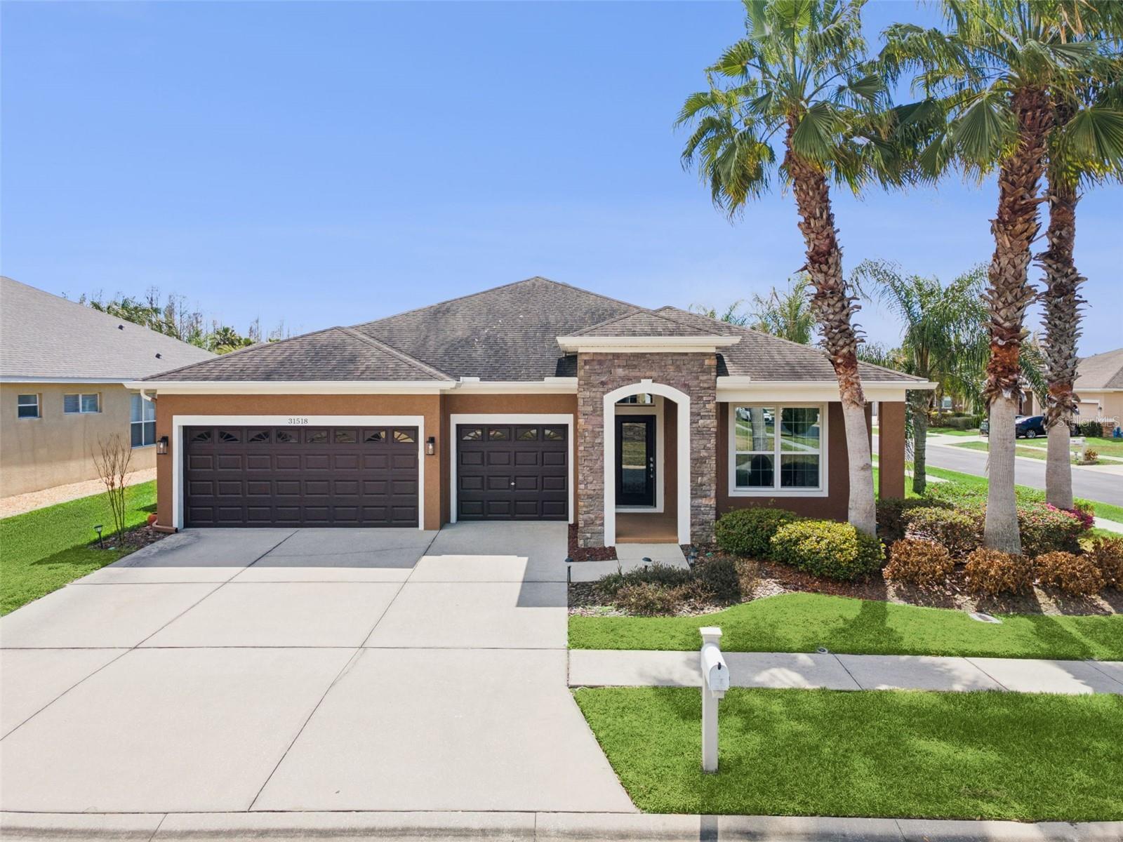 31518 Bearded Oak Drive, FL