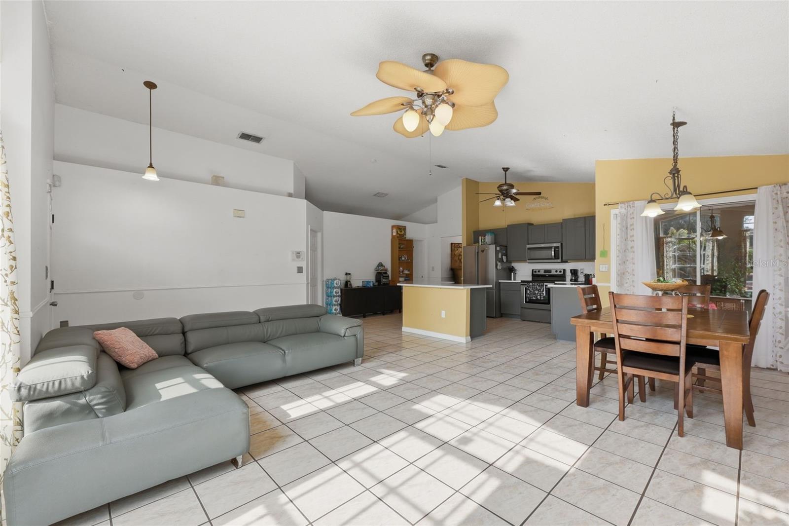 406 Latonia Street, FL