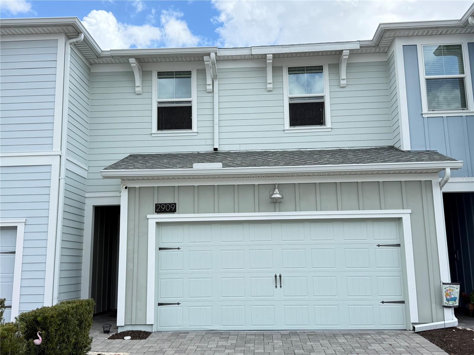 2909 Theme Street, FL