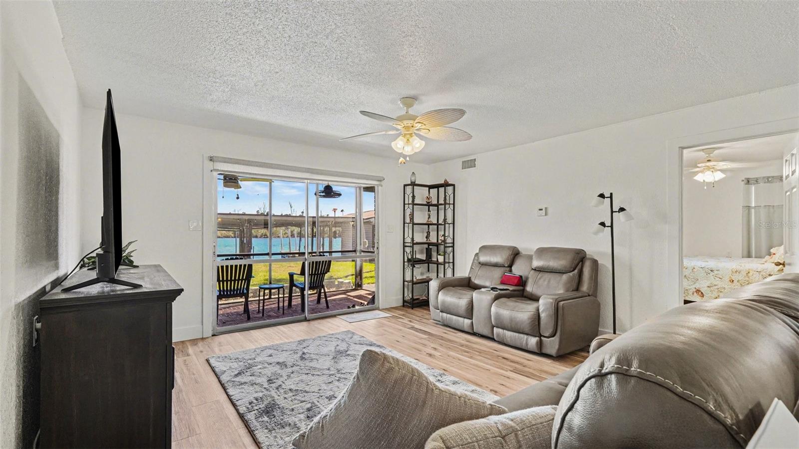 10684 Halls River Road, FL